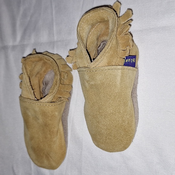 👶 Baby suede leather moccasins.  Size 0-6 months. Tan. Inch Blue. - Picture 8 of 10